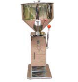 小型灌裝機(jī)